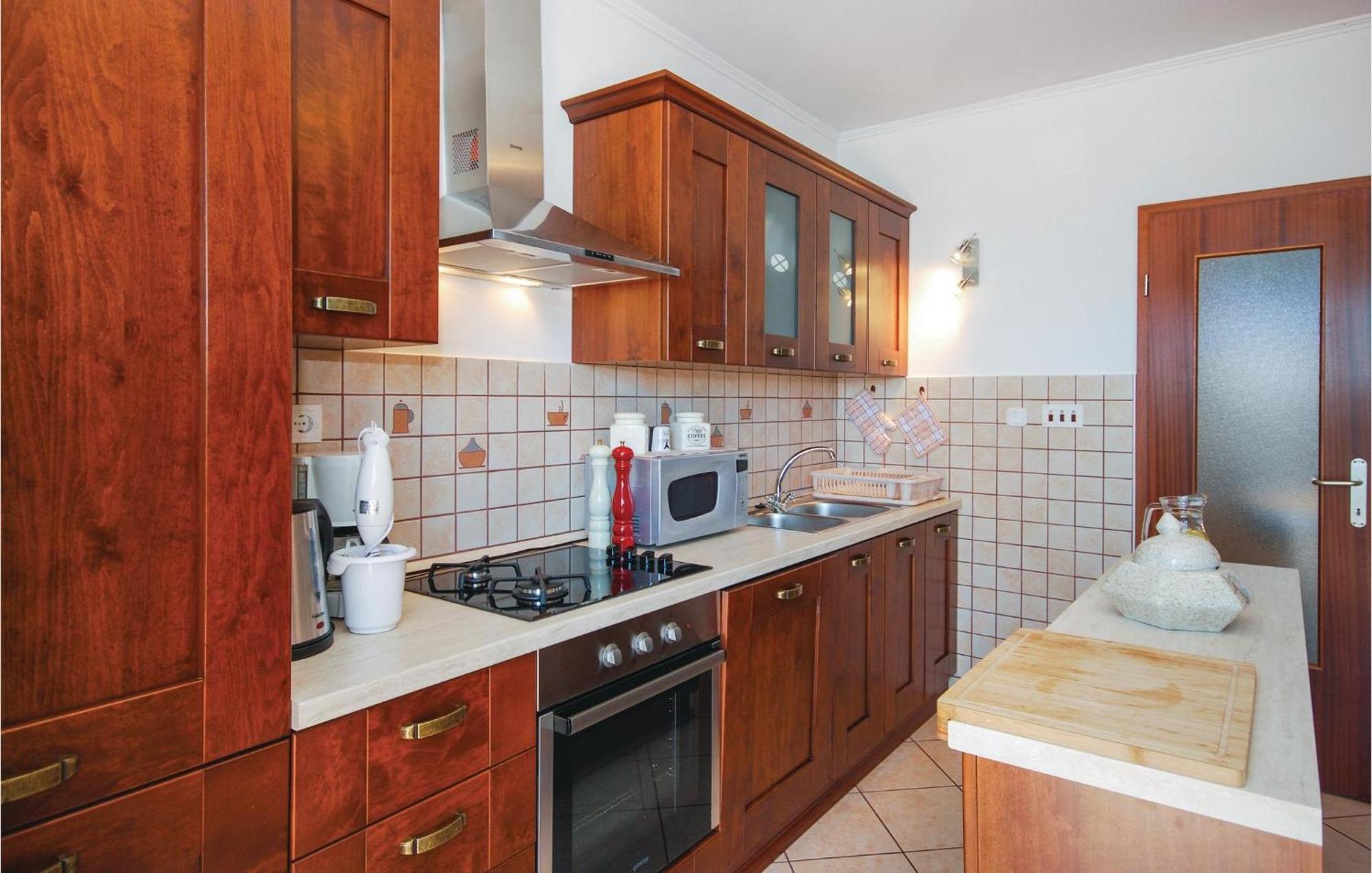Beautiful Apartment In Lovran With Wifi Exterior photo